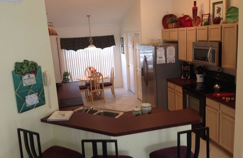 Eagle Pointe South House | 5 STAR Lakefront Pool Home, Great Fishing! BBQ Grill, Hi-Speed Wifi, XBox 360!