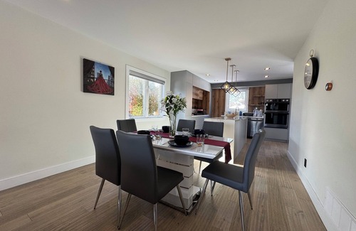 Richmond Hill House | 5-star Luxury Villa Top Location Speedy Wifi