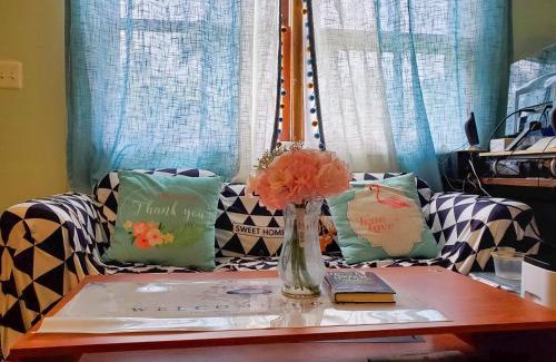 Rockville House | 5 star Room2/Close to everything/5 min walk metro/Rockville Town Center