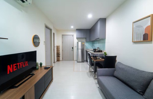 Khlong Tan Apartment | 5 Star Sukhumvit Condo Infinity Pool Gym Sauna