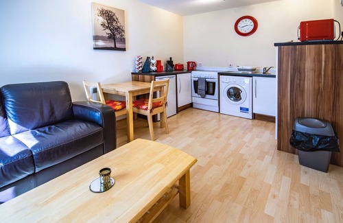 Forres Apartment | 5 Varis Apartments