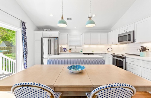Shady Side House | 5-years young STUNNING home with water view!