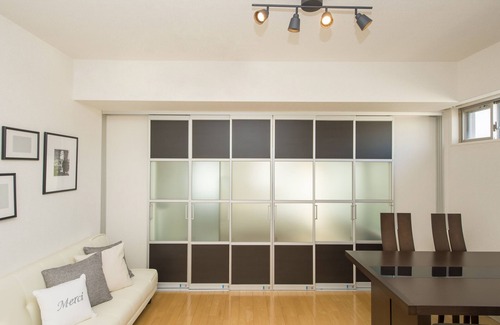 Chuo Apartment | 50 Awesome Room! Great Location,Clean,
