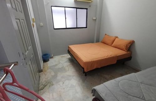 Taman Canning House | 50 Canning Garden Homestay