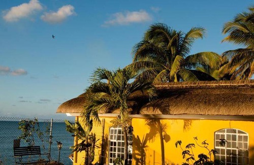 Pointe Aux Sables Hotel | 50 m² Hotel ∙ 2 bedrooms ∙ 6 guests