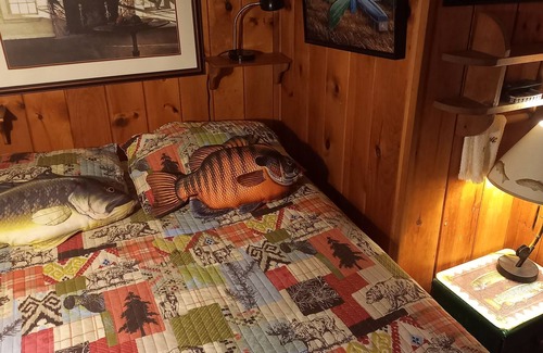 Casco Cottage | 50% OFF June 3-30 or $100 OFF Week. Waterfront Cottage for 4