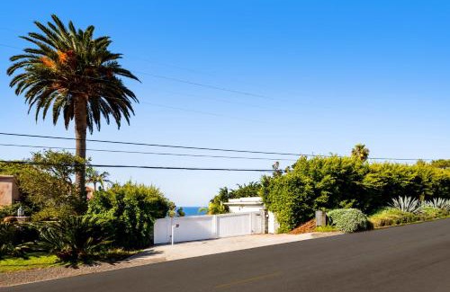 Central Malibu Villa | 50 PCT OFF! Malibu Ocean Escape, Pool, Walk to Beach