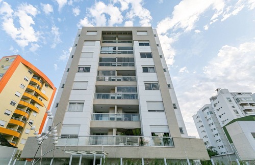 Trindade Apartment | 50" Smart TV | 500 meters from UFSC #TRINA03