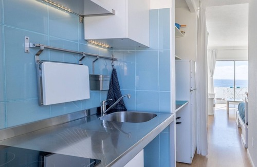 Solana del Matorral Apartment | 500 m beach top ocean view (Wi-Fi)