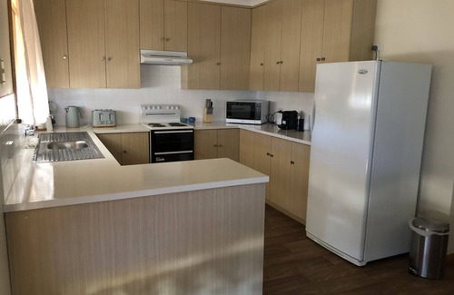 Moonta Bay House | 500 metres from Moonta Bay Beach & Jetty. Free wi-fi. Well equipped holiday home