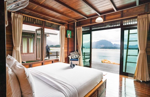 Ban Ta Khun Hotel | 500 Rai Khao Sok Floating Resort