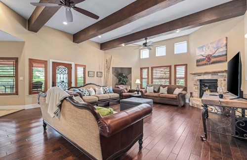 Travis Landing House | 5003 McCormick Mountain · NEW Austin Retreat | 4BR | 2.5 BA W/Game Room