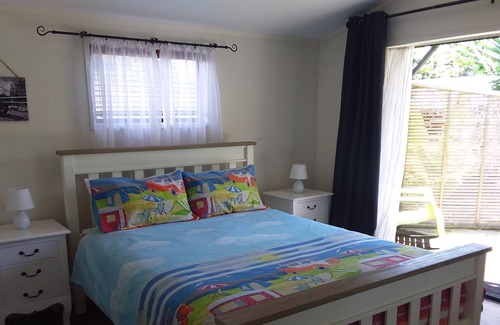 Coromandel House | 500m to Town/Deck/WiFi/Chromecast/BBQ/Dog Friendly