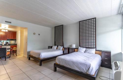 Ruskin House | 502 Little Harbor Inn
