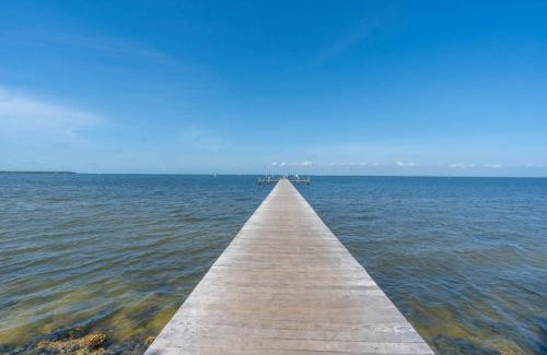 Ruskin House | 502 Little Harbor Inn
