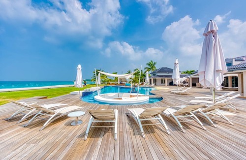 Les Terres Basses Villa | 502 m² Villa ∙ 6 bedrooms ∙ 12 guests