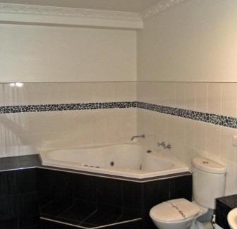 Morwell Hotel | 503 On Princes Drive Motel