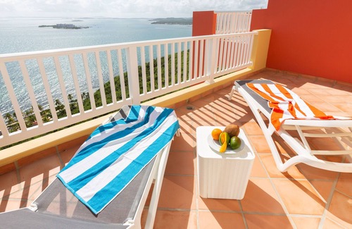 Cabezas Villa | 5051 3 Bedroom Ocean Front, "Las Casitas Village"