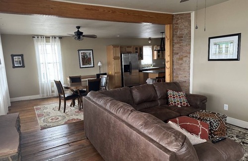 Hannibal Apartment | 507 Bridge OLD RIVER ROAD