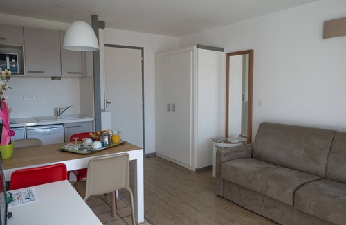 Hendaye Condo | 50m de la Plage! Studio pour 4 + Wi-Fi Gratuit