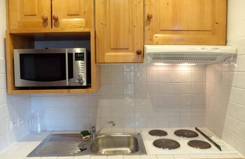 Le Lavachet Apartment | 50m from shops, 4th floor, balcony, tv, ski locker, 35m², Tignes