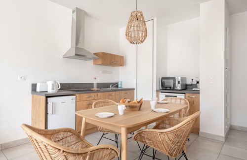 Pleneuf-Val-Andre Apartment | 50m from the beach, lovely flat for 4