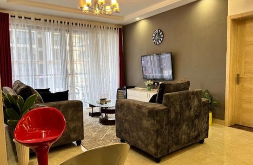 Thompson Estate Apartment | 50shadesofGrey