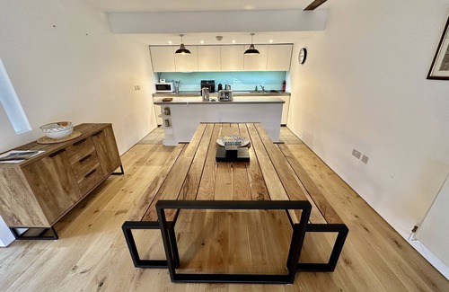 Plymouth Apartment | 51 Brewhouse - Royal William Yard