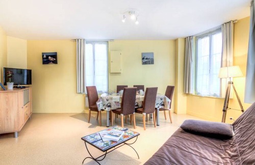 Trouville-sur-Mer Apartment | 51 m² Apartment ∙ 2 bedrooms ∙ 5 guests