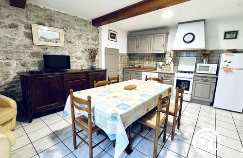 Greffeil House | 51 m² Gîte ∙ 2 bedrooms ∙ 4 guests
