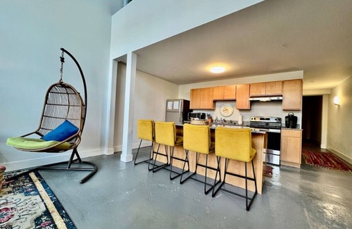 Otterbien Home Apartment | 5105 peters · Swanky Loft Near Kings Island, Brewery, Bike Trail