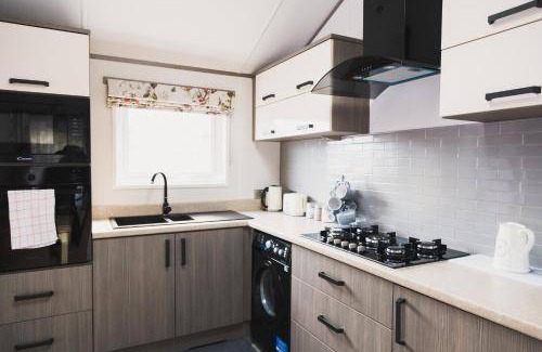 Auchterarder Cabin | 52 m² Lodge ∙ 2 bedrooms ∙ 4 guests