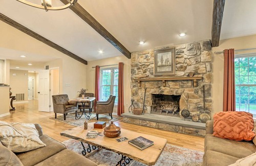 Charles Town House | 520 m² House ∙ 5 bedrooms ∙ 22 guests