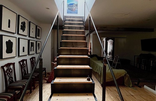Little Italy Condo | 5200$ Luxurious Artist Loft in Little Italy