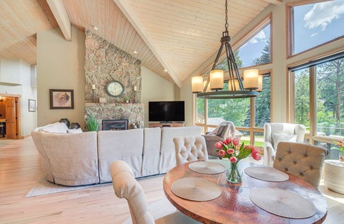 Evergreen House | 530 m² House ∙ 4 bedrooms ∙ 8 guests