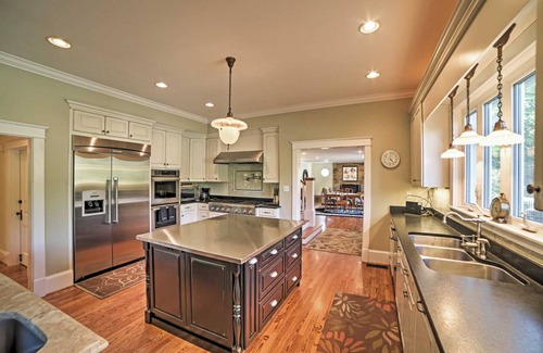 Cleveland House | 538 m² House ∙ 4 bedrooms ∙ 12 guests
