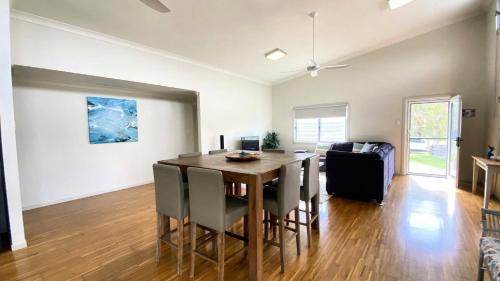 Wooli House | 54 Kendall