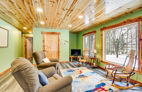 Grand Rapids Apartment | 55 m² Apartment ∙ 2 bedrooms ∙ 4 guests