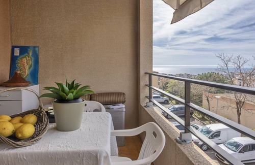 Bastia Apartment | 55 m² Apartment ∙ 1 bedroom ∙ 2 guests