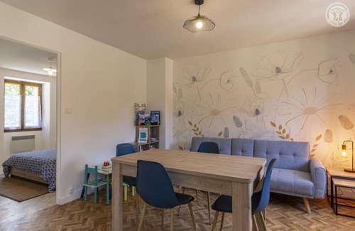 Yenne House | 55 m² Gîte ∙ 2 bedrooms ∙ 4 guests