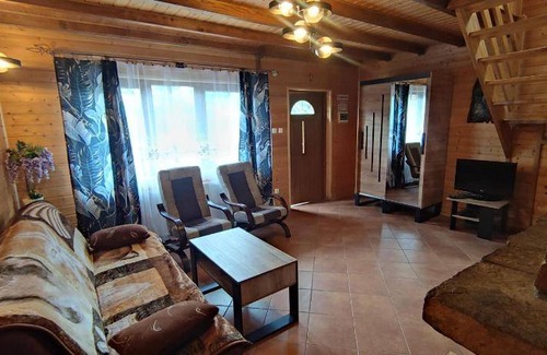 Baligrod Cabin | 55 m² Lodge ∙ 3 bedrooms ∙ 12 guests