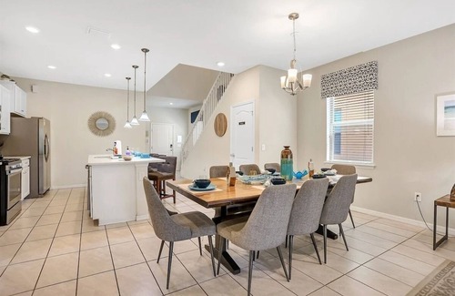 Loughman House | 5548 Cozy Queen Suite w/Private Bath