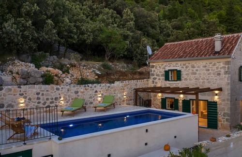 Zaostrog House | 56 m² House ∙ 1 bedroom ∙ 3 guests
