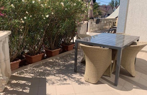 Balatonfured Apartment | 56 m² Serviced apartment ∙ 2 bedrooms ∙ 4 guests