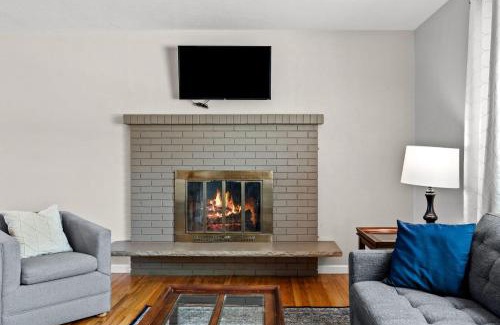 Arvada Plaza Area House | 5632 Field St