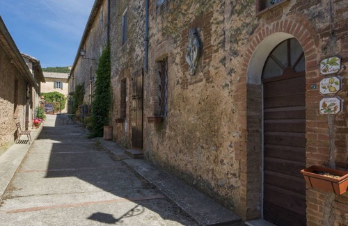 Simignano Villa | 57 m² Villa ∙ 1 bedroom ∙ 2 guests