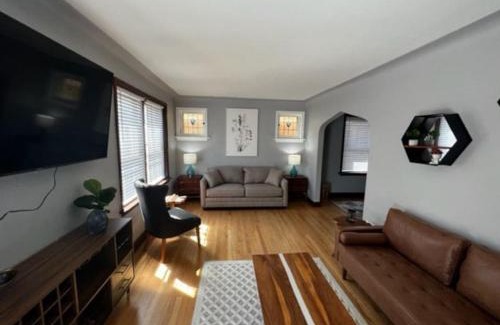 Northampton House | 5733 Tholozan Luxury 2 Bedroom Home With Fenced Backyard