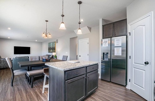 Morrow House | 5738 Azra Court · Cheerful 5 bedroom on azra with a pool and real