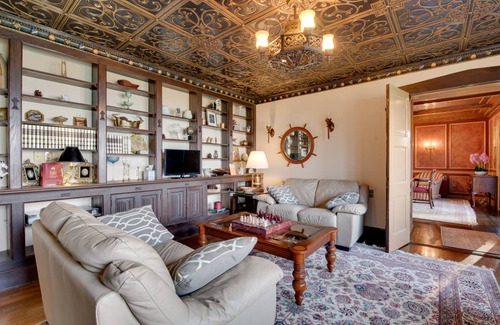 Sybertsville House | 585 m² House ∙ 9 bedrooms ∙ 18 guests