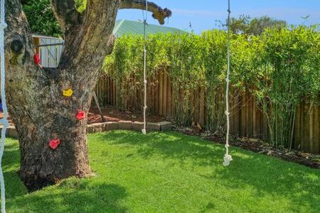 Carina House | 5BDR Ultimate Family Retreat Pool Toys Galore